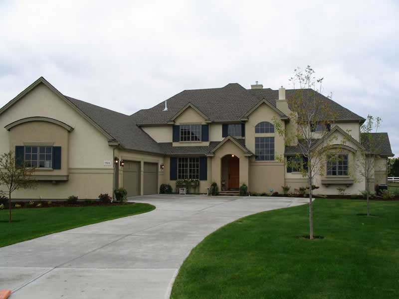 4-Bedroom, 3965 Sq Ft Country House Plan - 161-1020 - Front Exterior