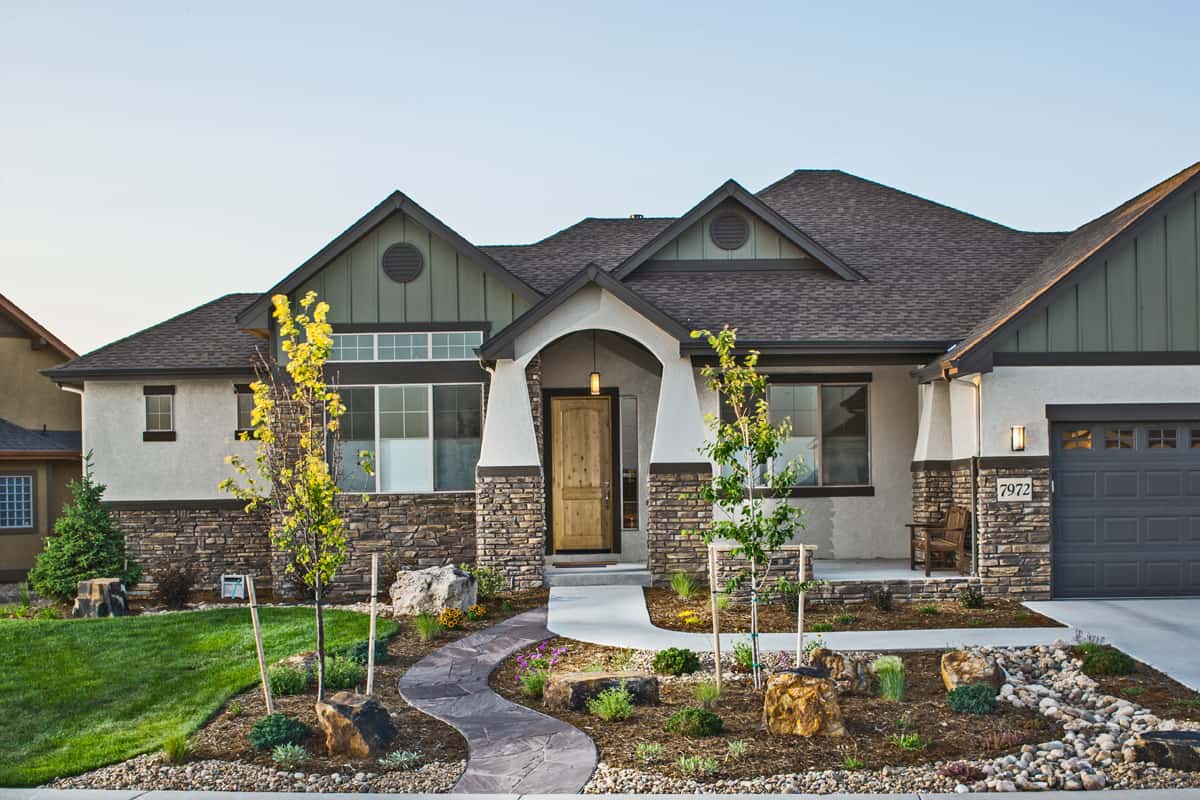 3-Bedroom, 2350 Sq Ft Ranch Home - Plan #161-1113 - Main Exterior