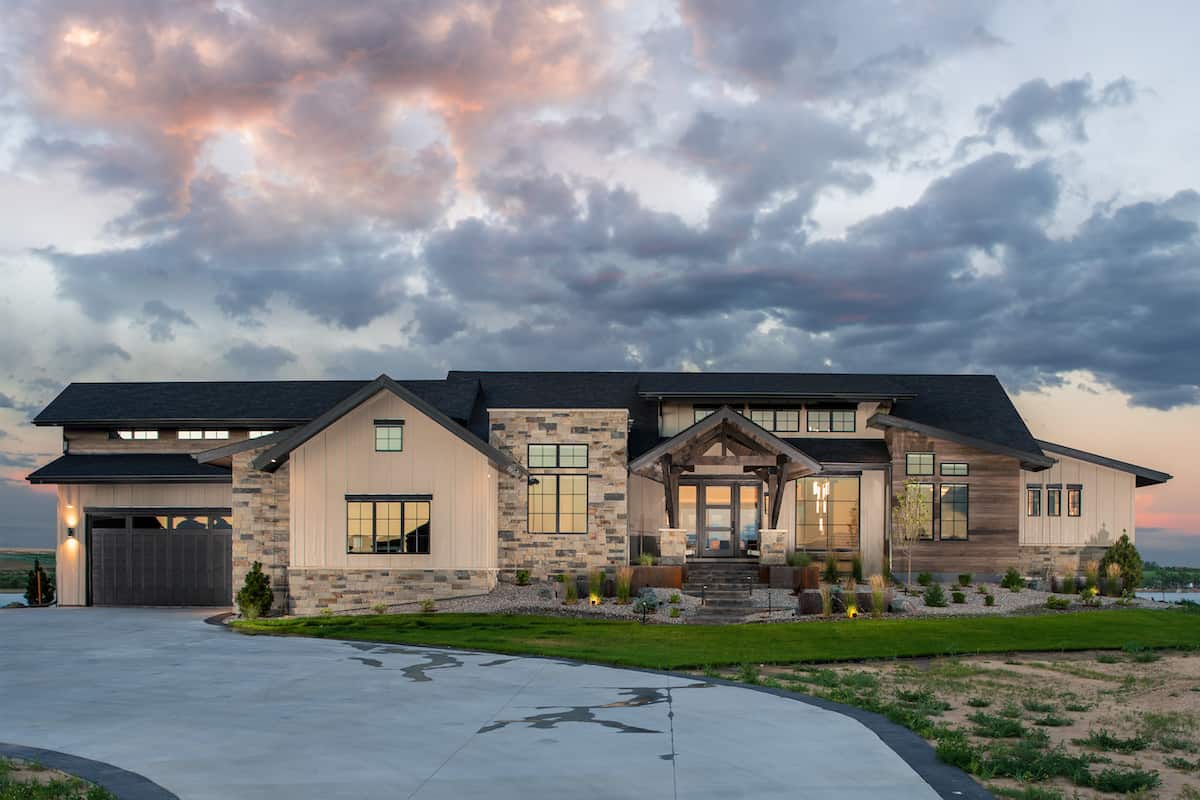 3–6-Bedroom, 2970–4984 Sq Ft Ranch House - Plan #161-1143 - Front Exterior