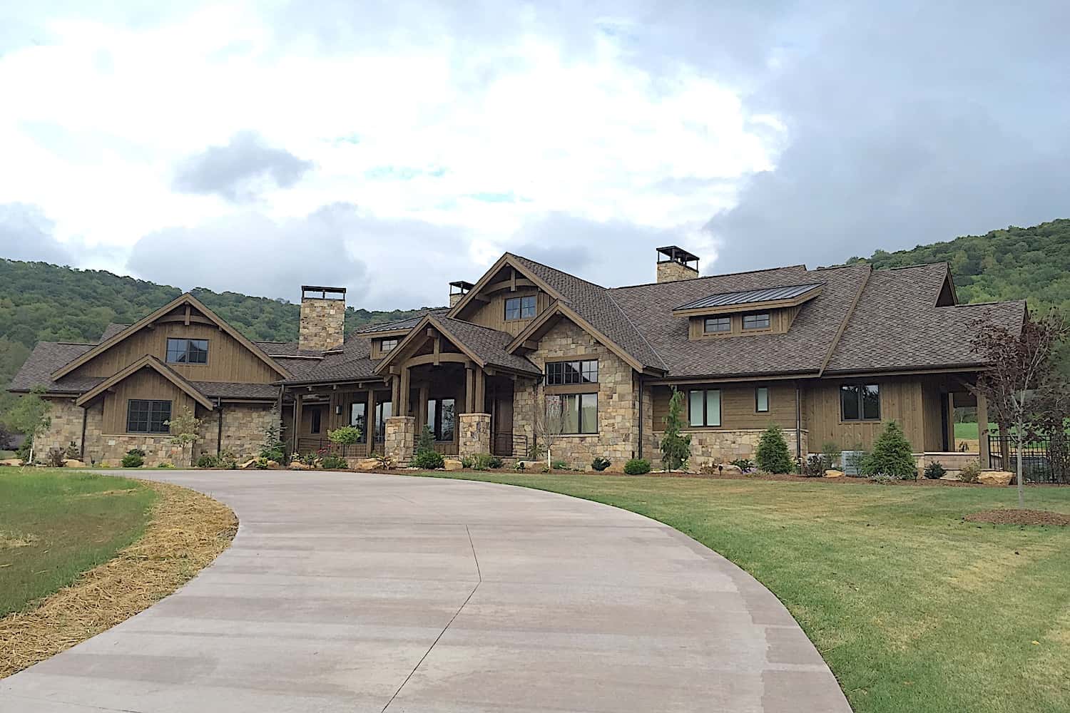 2-Bedroom, 3623 Sq Ft Luxury Home - Plan #161-1160 - Main Exterior