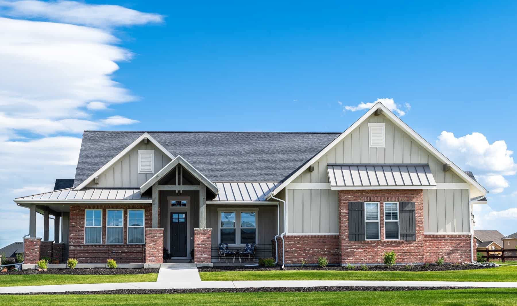 Country House Plan - 2-4 Bedrms, 2.5-3.5 Baths - 2490-3805 Sq Ft - #161-1197