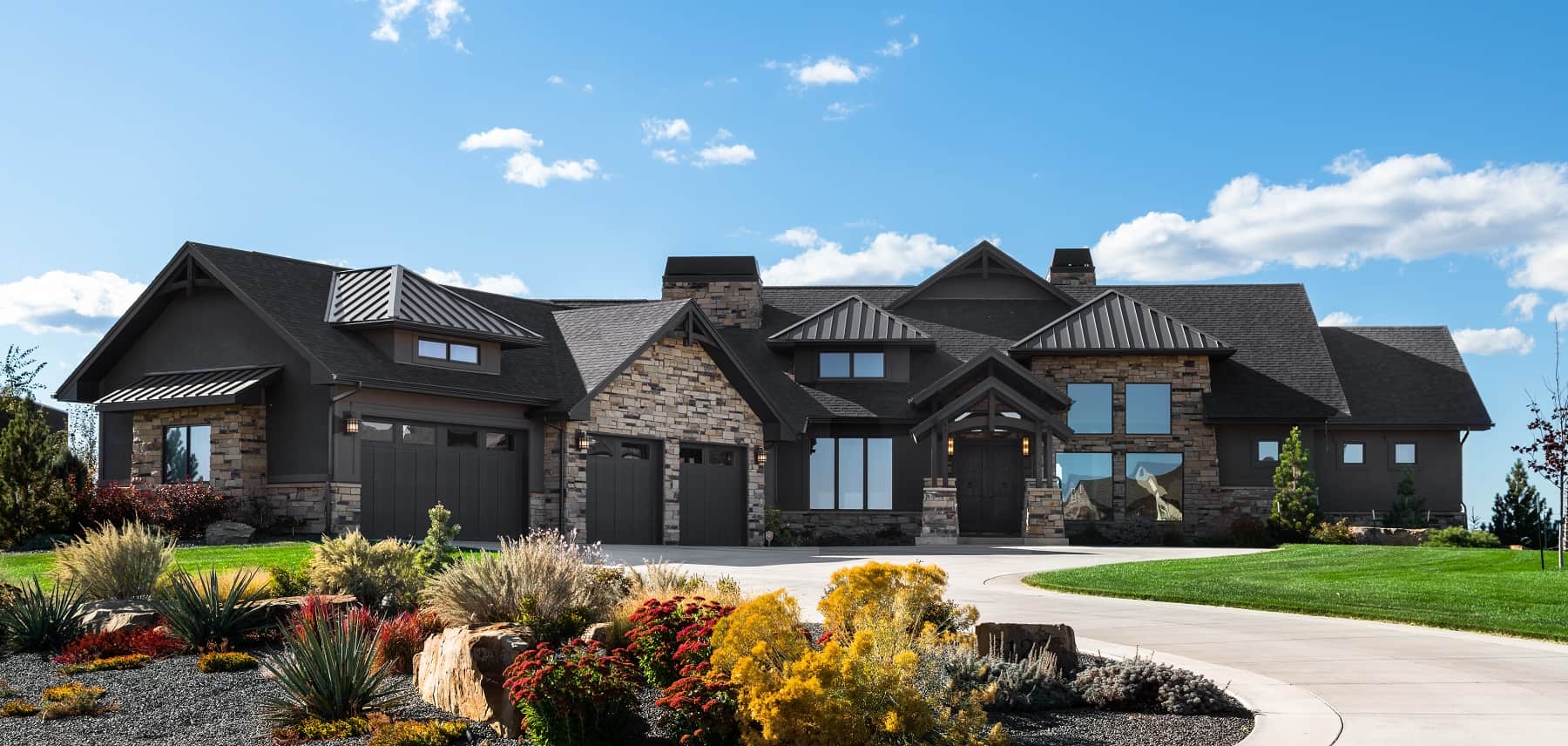 Craftsman House Plan - 2-5 Bedrms, 2.5-4.5 Baths - 2991-5295 Sq Ft - #161-1217