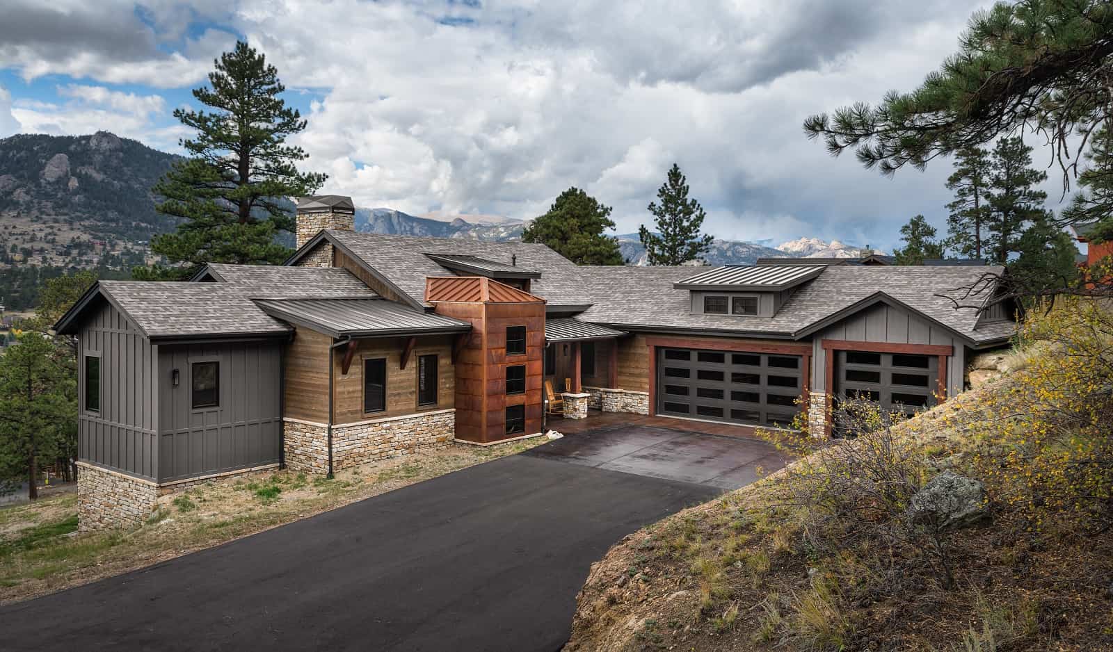 Rustic House Plan - 1-5 Bedrms, 1.5-3.5 Baths - 1924-3047 Sq Ft - #161-1222