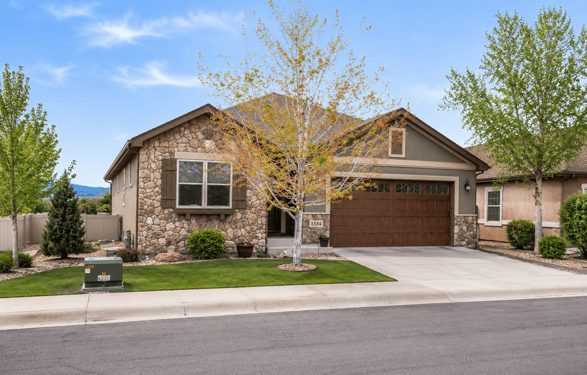 2-Bedroom, 1655 Sq Ft Ranch Home Plan - 161-1296 - Main Exterior