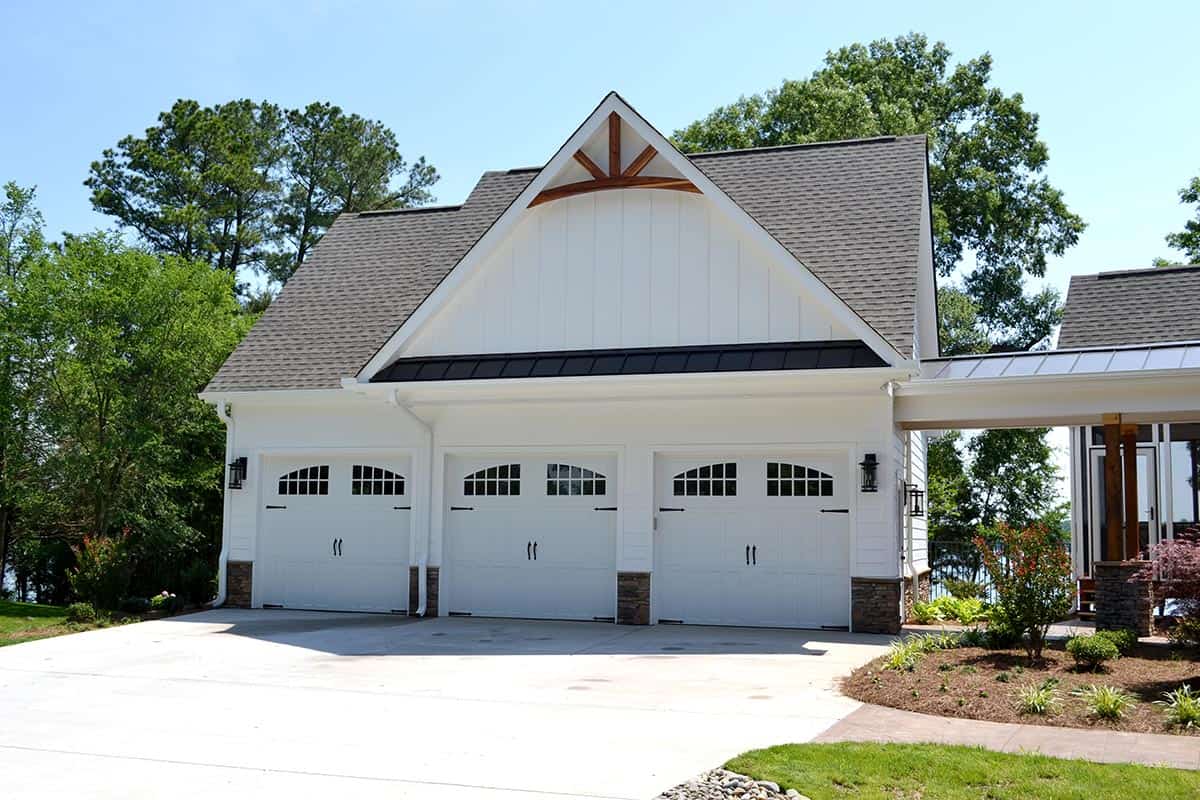 0-Bedroom, 790 Sq Ft Garage House Plan - 163-1076 - Front Exterior