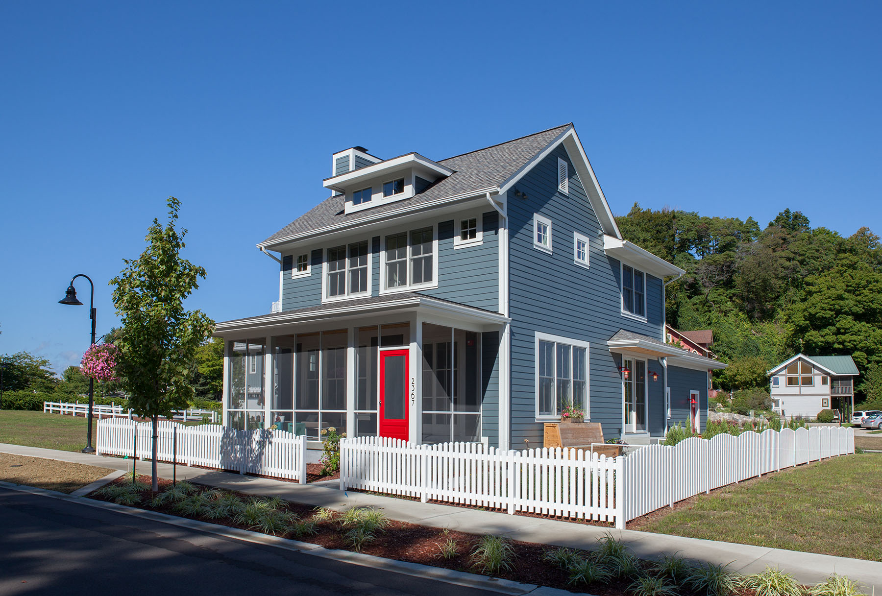 3-Bedroom, 1997 Sq Ft Cottage Home Plan - 168-1128 - Main Exterior