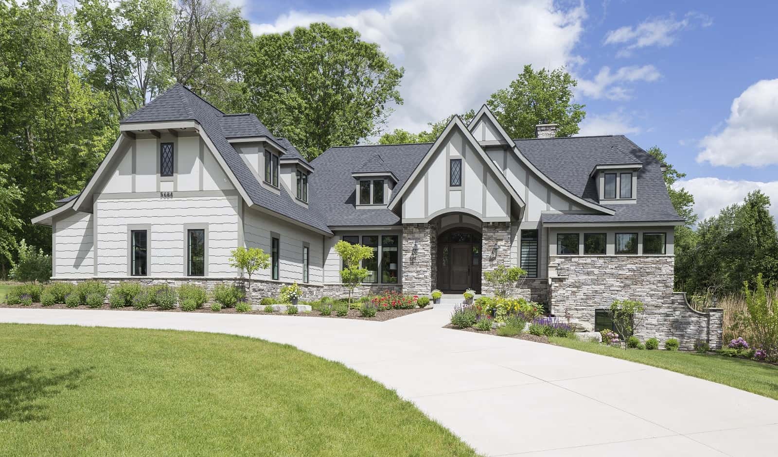 5-Bedroom, 4127 Sq Ft European Home Plan - 168-1170 - Main Exterior