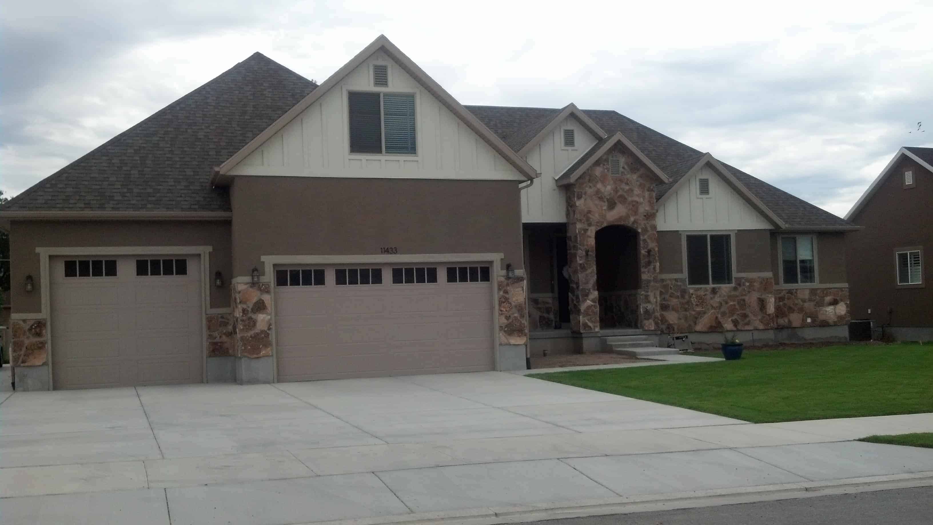 3–7-Bedroom, 1992-4497 Sq Ft Traditional House - Plan #187-1124 - Front Exterior