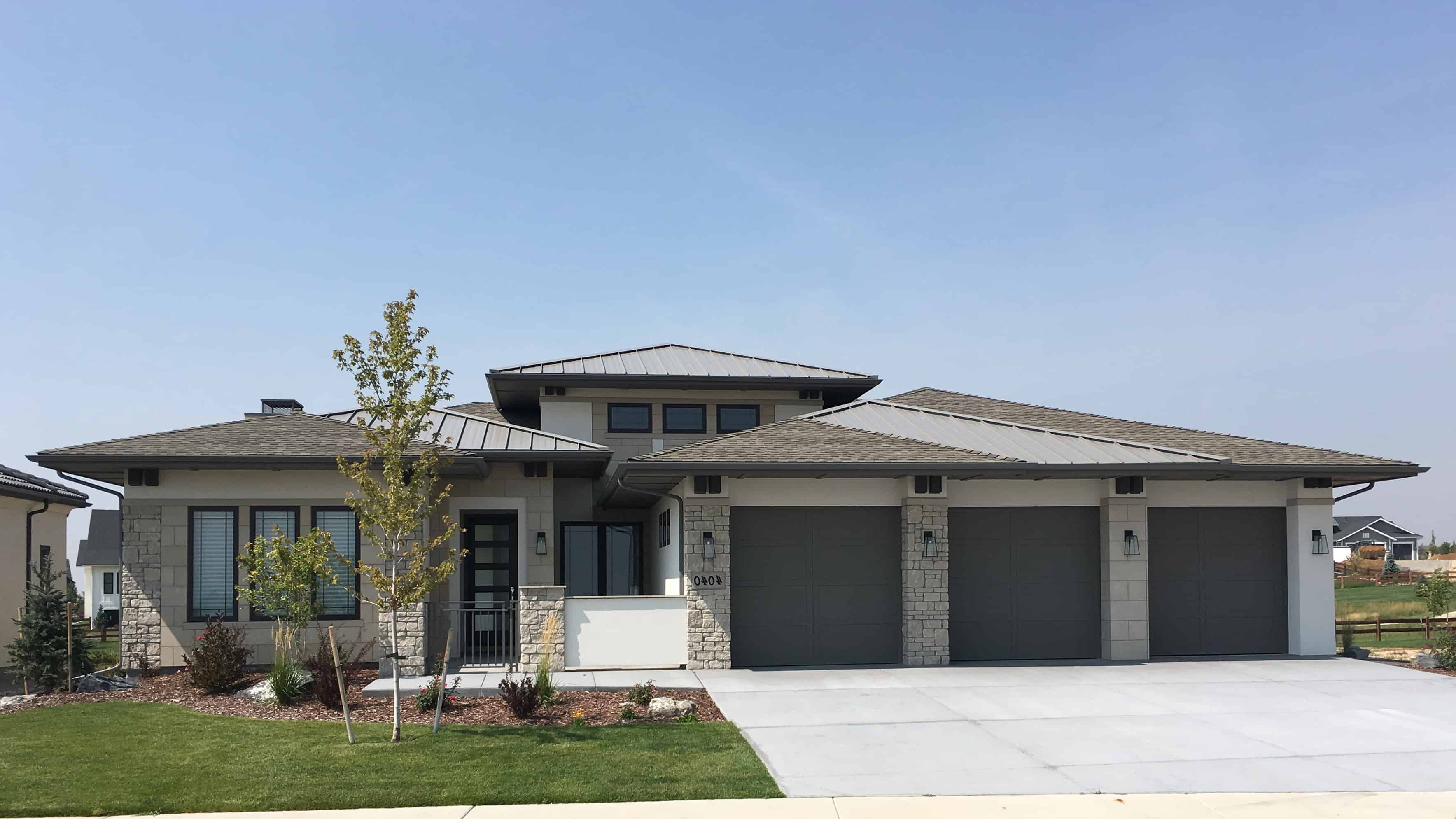 2-4-Bedroom, 2560 Sq Ft Prairie Home - Plan #194-1014 - Main Exterior