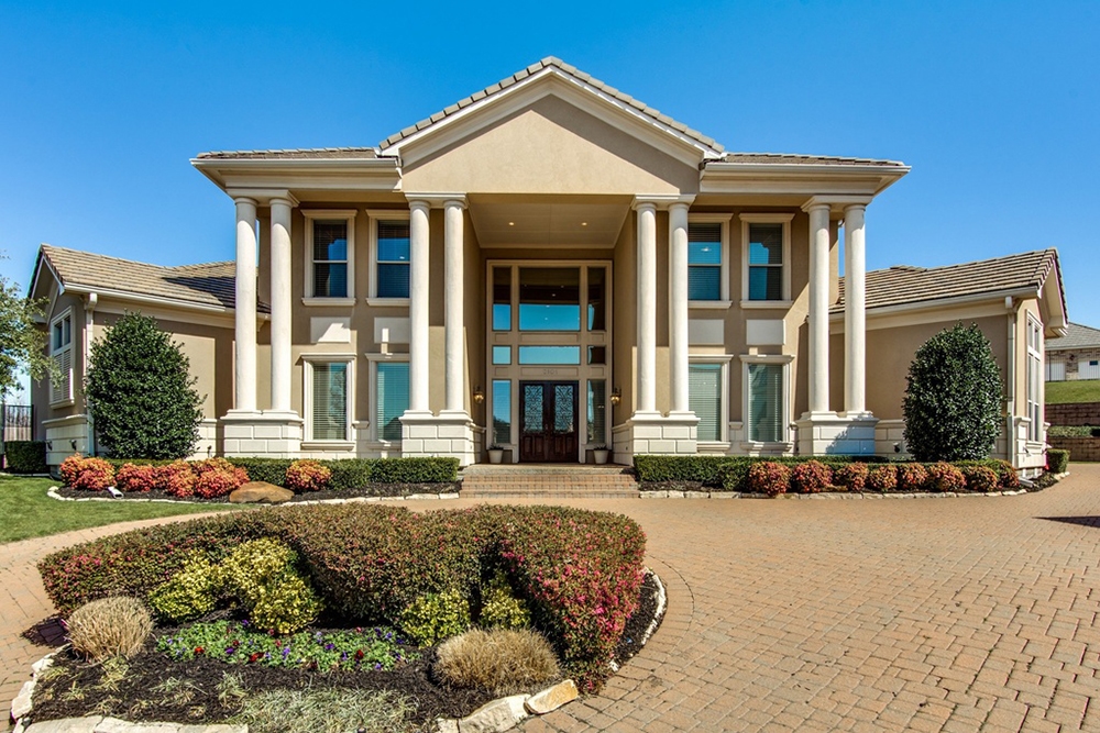 4-Bedroom, 4873 Sq Ft Georgian House Plan - 195-1152 - Front Exterior