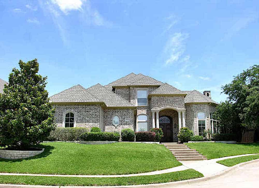 3–4-Bedroom, 4153 Sq Ft European Home - Plan #195-1256 - Main Exterior