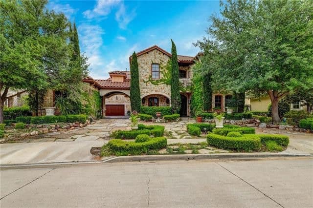 Florida Style House Plan - 4 Bedrms, 6.5 Baths - 6093 Sq Ft - #195-1339