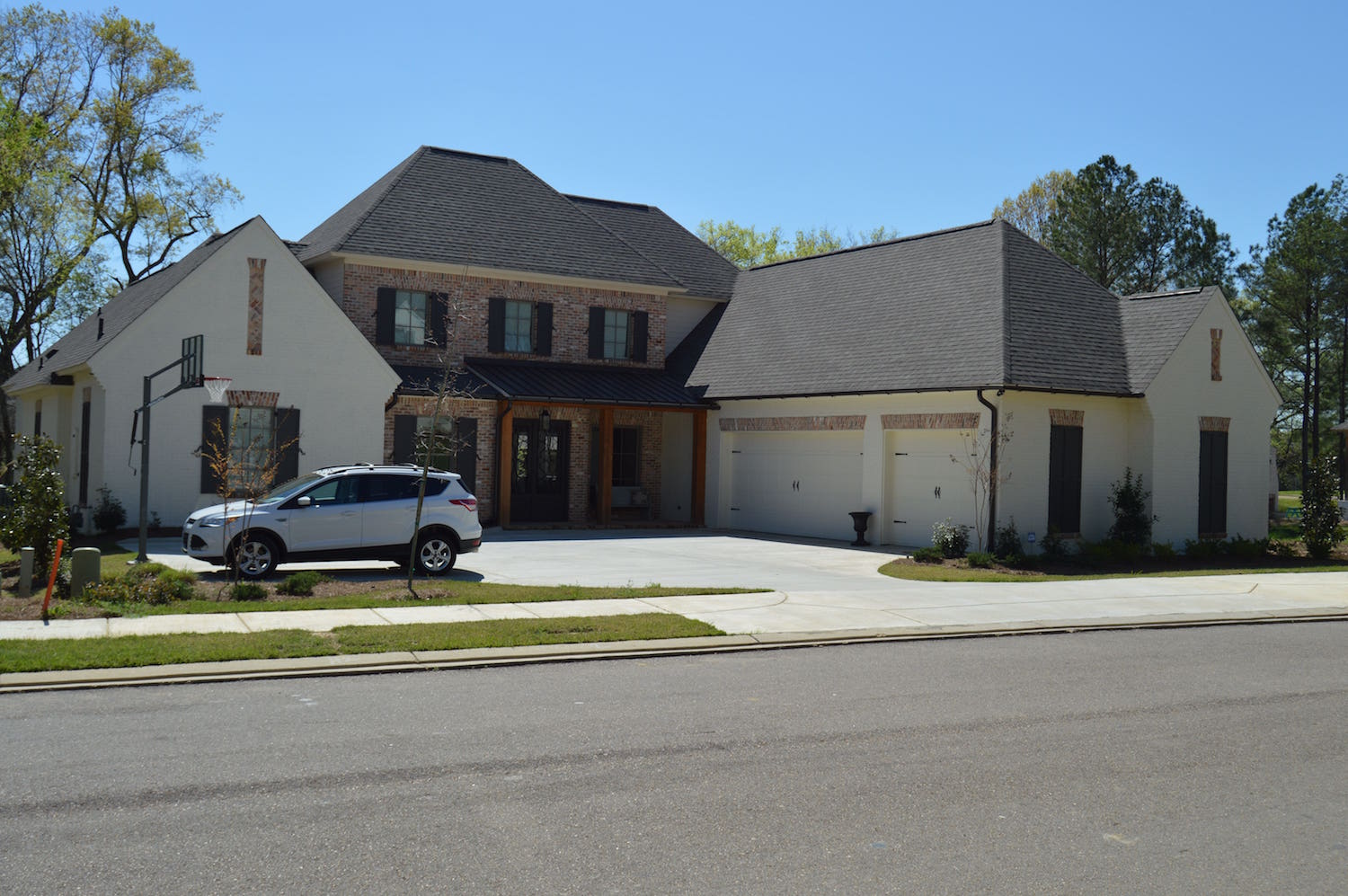 4-Bedroom, 3453 Sq Ft French House Plan - 197-1008 - Front Exterior