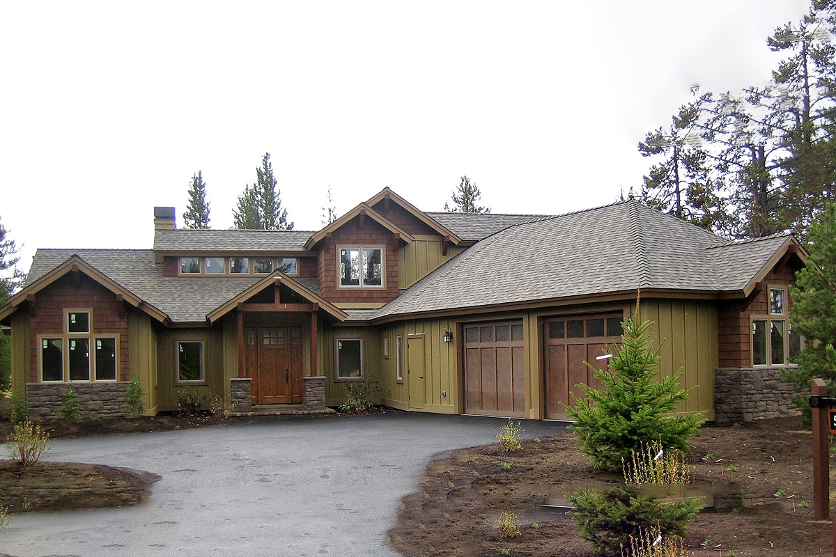 3-Bedroom, 2350 Sq Ft Craftsman Home - Plan #202-1005 - Main Exterior