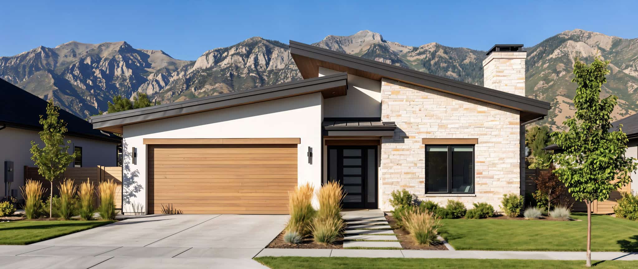 Contemporary House Plan - 3 Bedrms, 2 Baths - 1801 Sq Ft - #220-1039