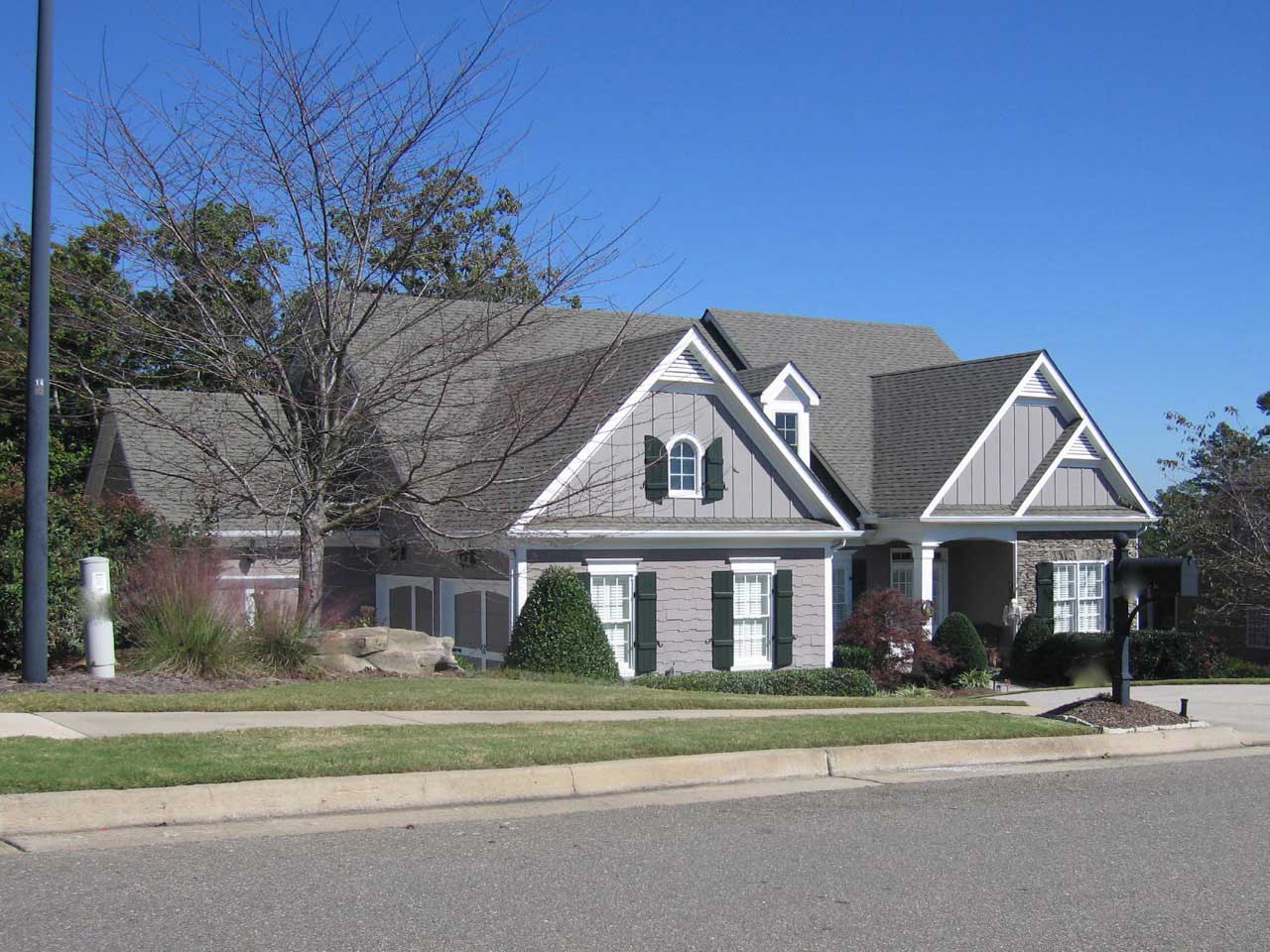 2-Bedroom, 3853 Sq Ft Country Home Plan - 225-1031 - Main Exterior