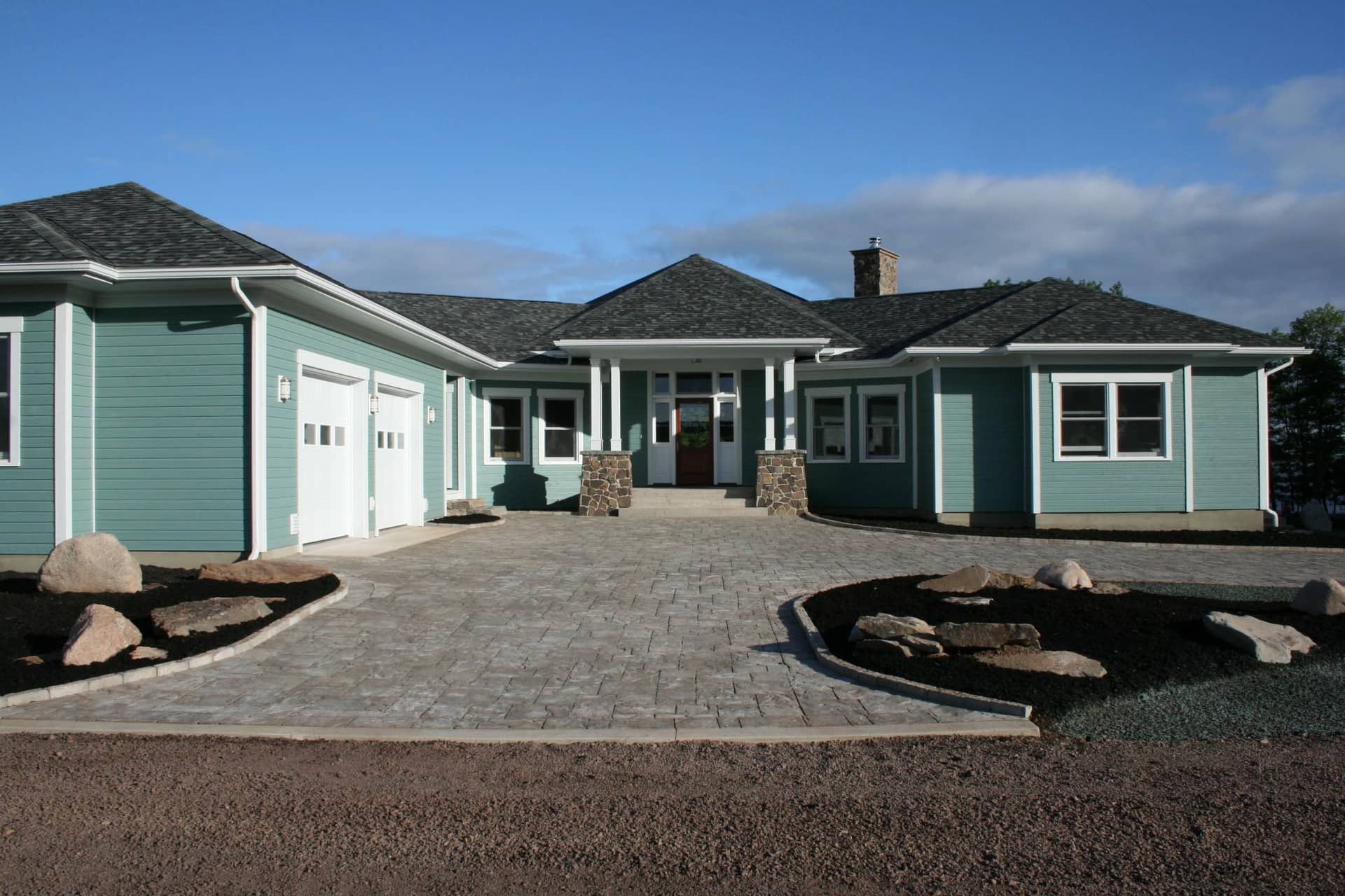 Color photograph of house plan #108-1273