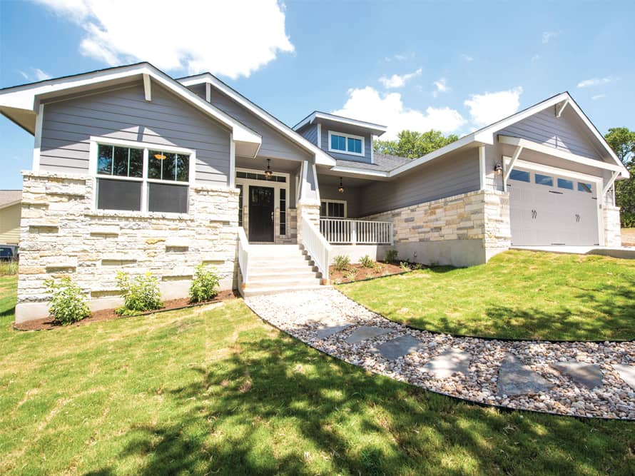 Photograph of Ranch home plan (ThePlanCollection: House Plan #120-2530)