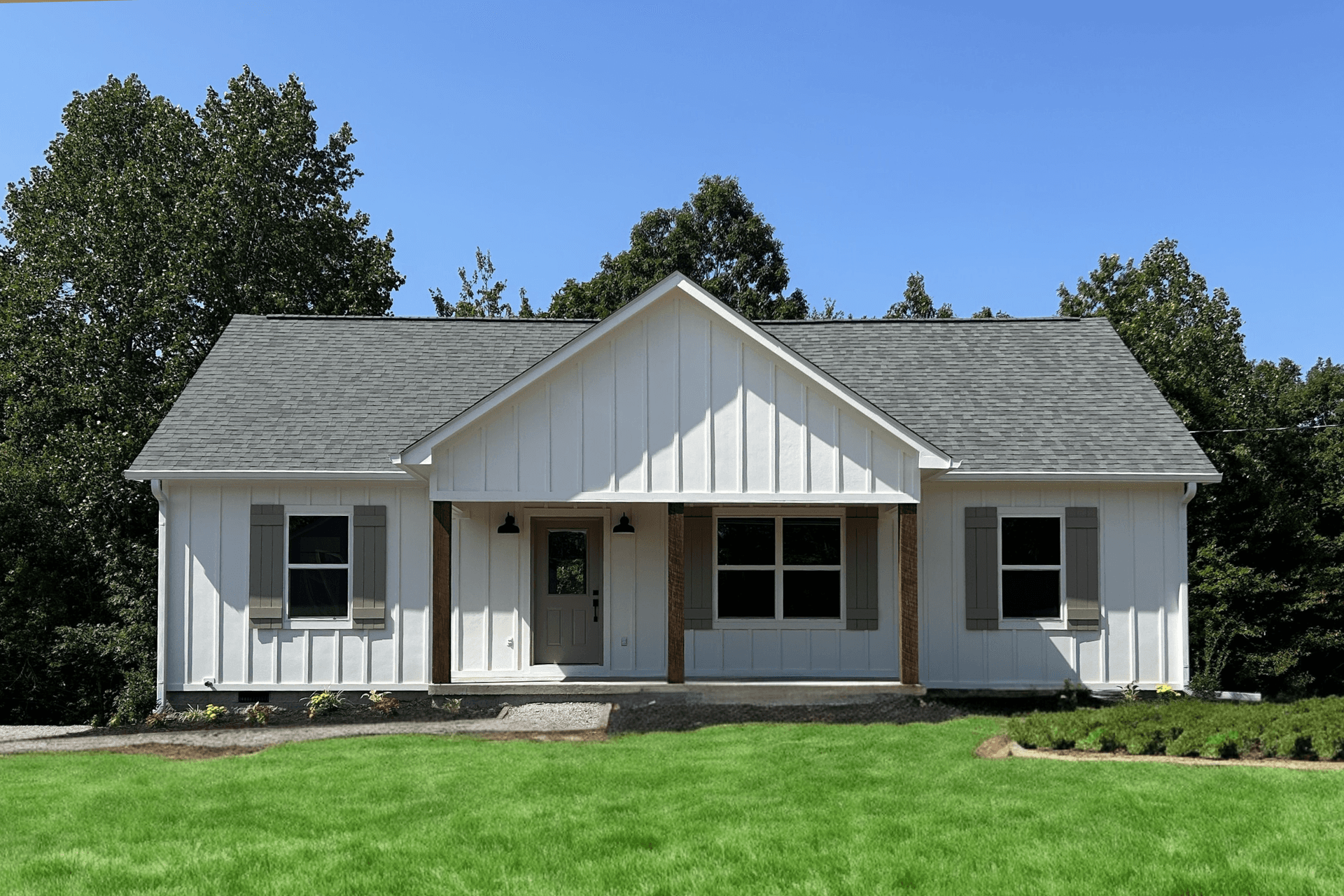 Ranch home (ThePlanCollection: Plan #123-1100)