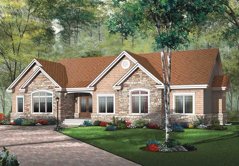Front elevation of Ranch home (ThePlanCollection: House Plan #126-1406)