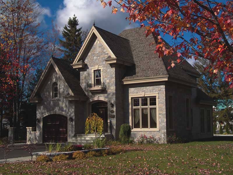 Front elevation of Contemporary home (ThePlanCollection: House Plan #126-1421)