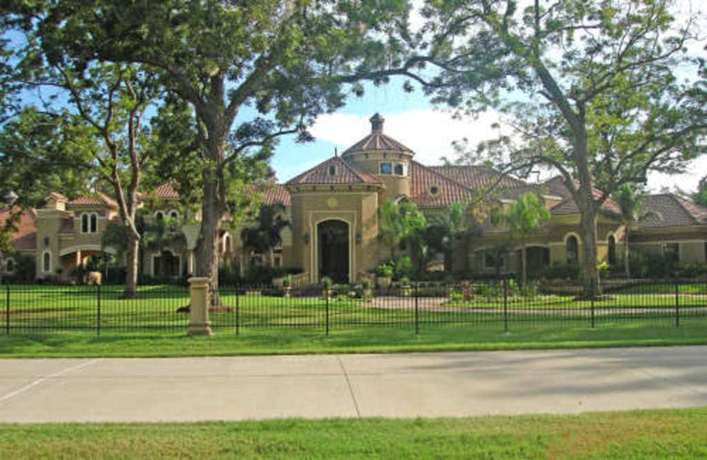 Luxurious Mansion Estate