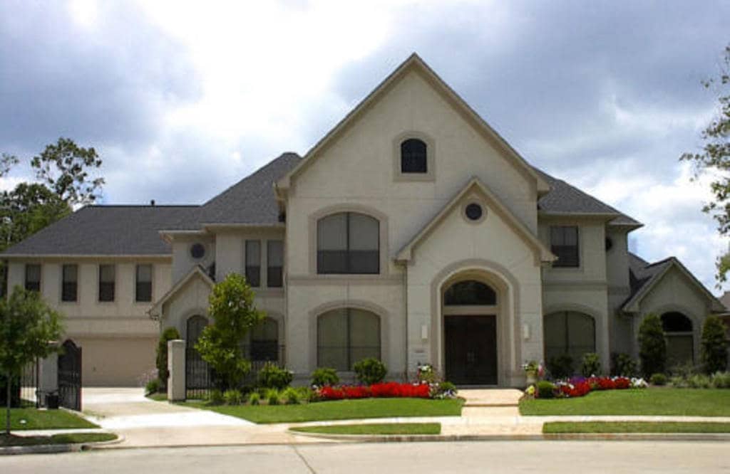 Photo of this traditional, luxury home.