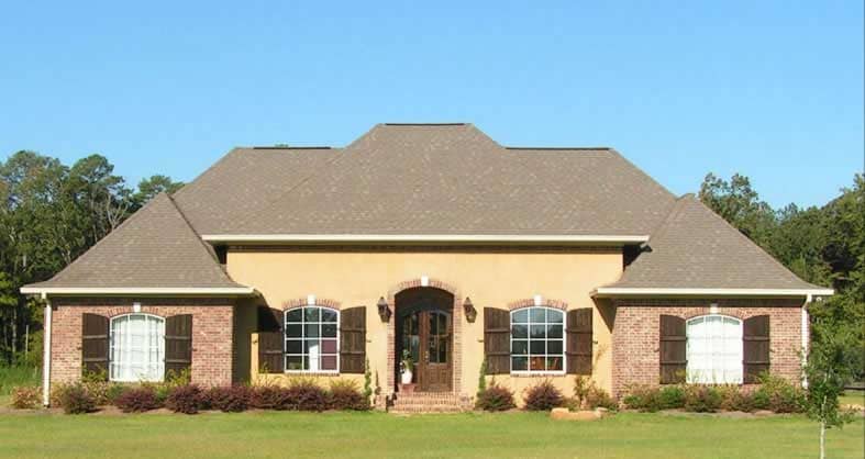 This is a very colorful image showing the front of this set of French Homeplans.