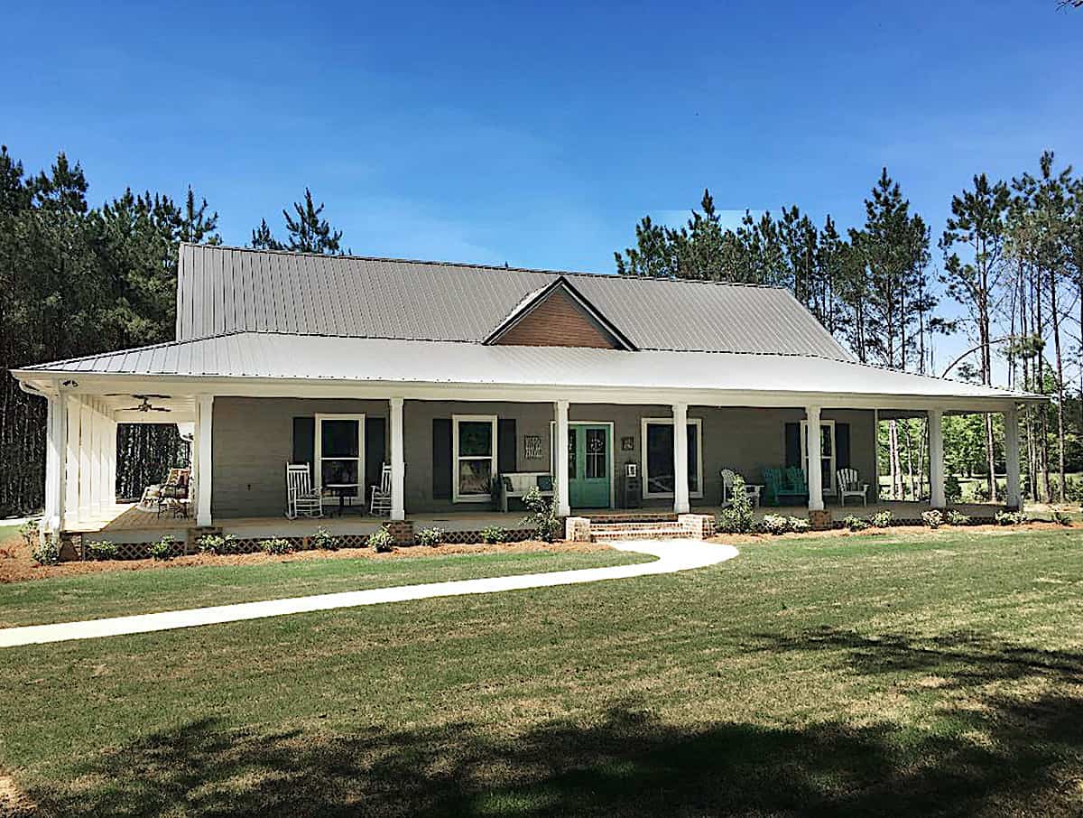 Ranch home (ThePlanCollection: Plan #140-1086)