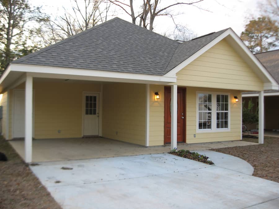Front Elevation Photo of this Traditional House (#142-1052) at The Plan Collection.