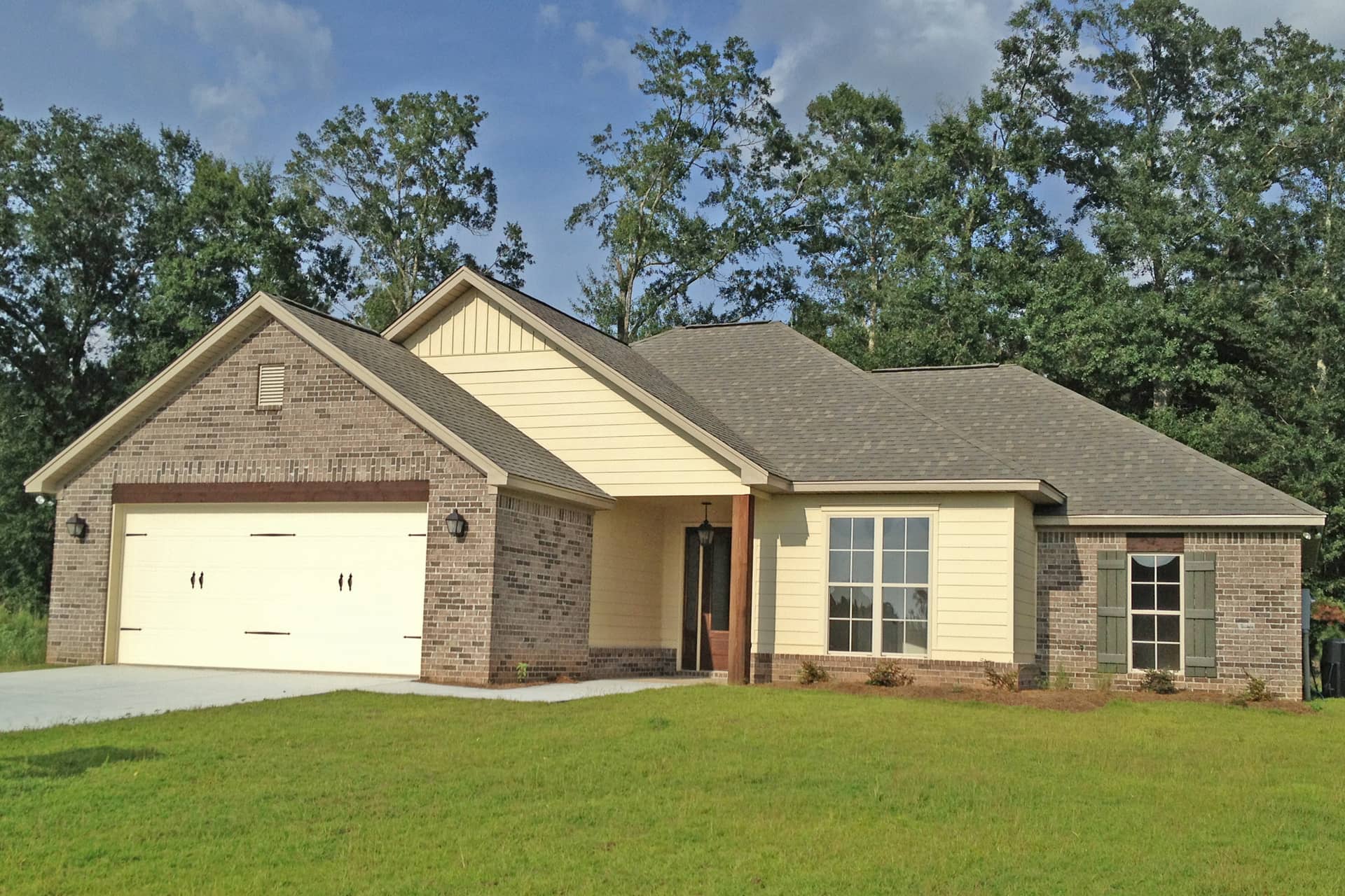 Front Elevation Photo of this Ranch Home (#142-1071) at The Plan Collection.