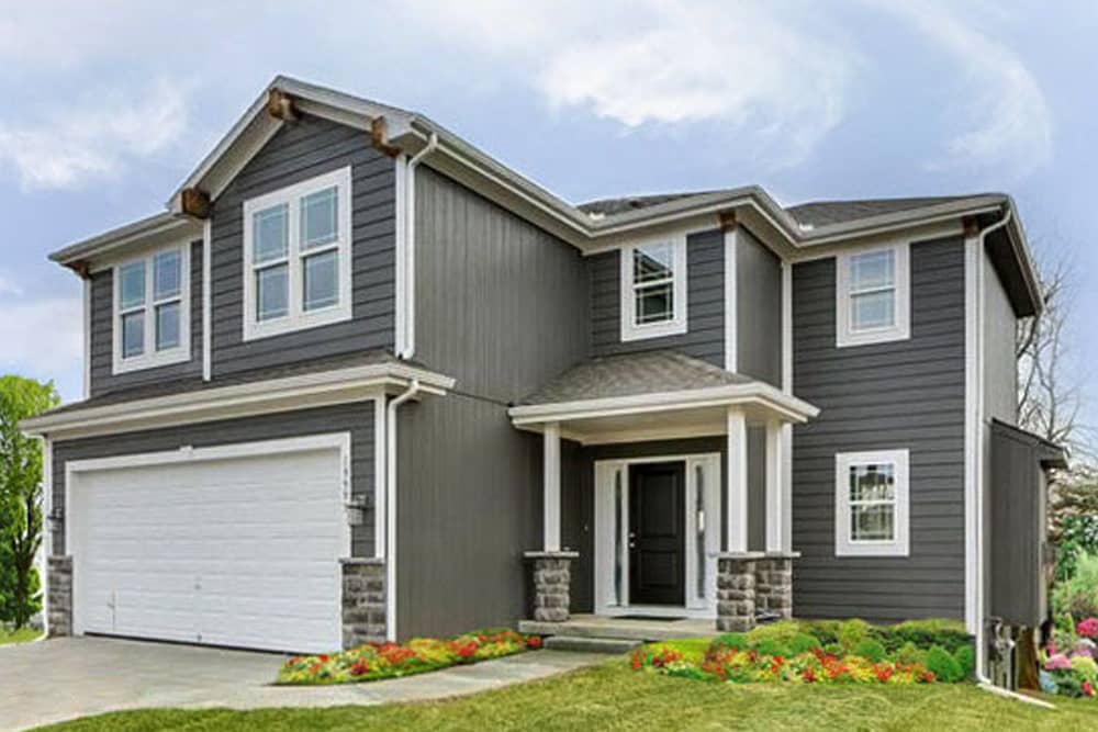 Color photograph of Traditional home plan (ThePlanCollection: House Plan #147-1156)