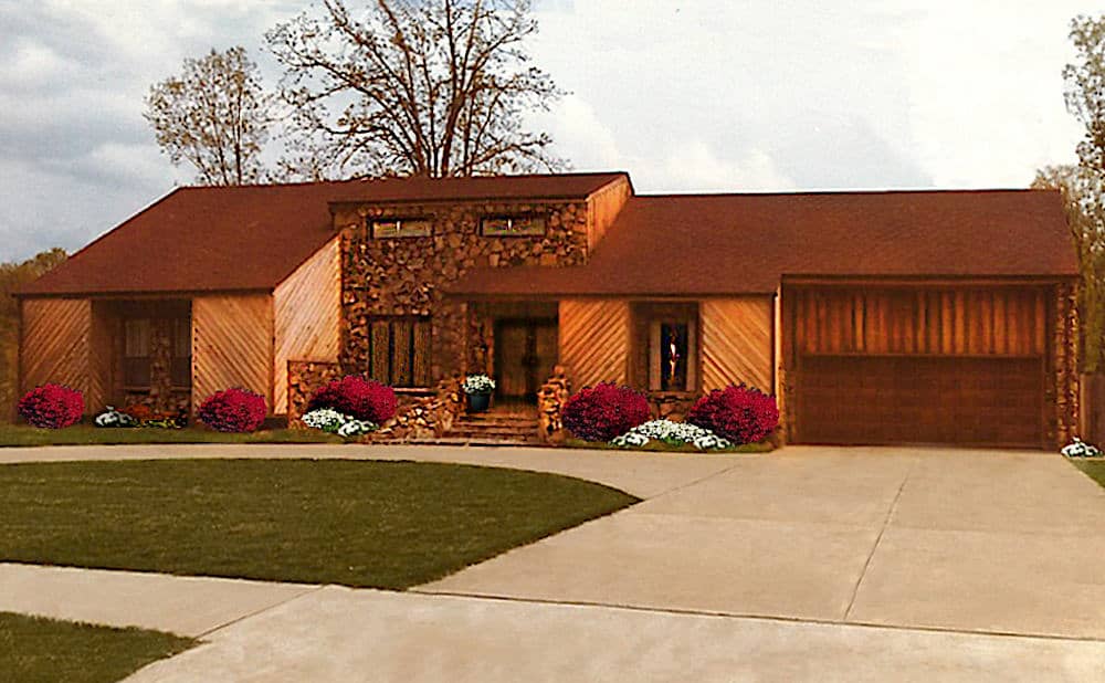 Contemporary home (ThePlanCollection: House Plan #147-1161)