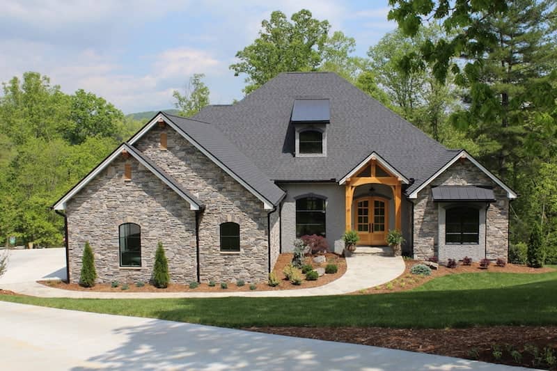 The Plan Collection: Front Elevation of Traditional House # 153-1938