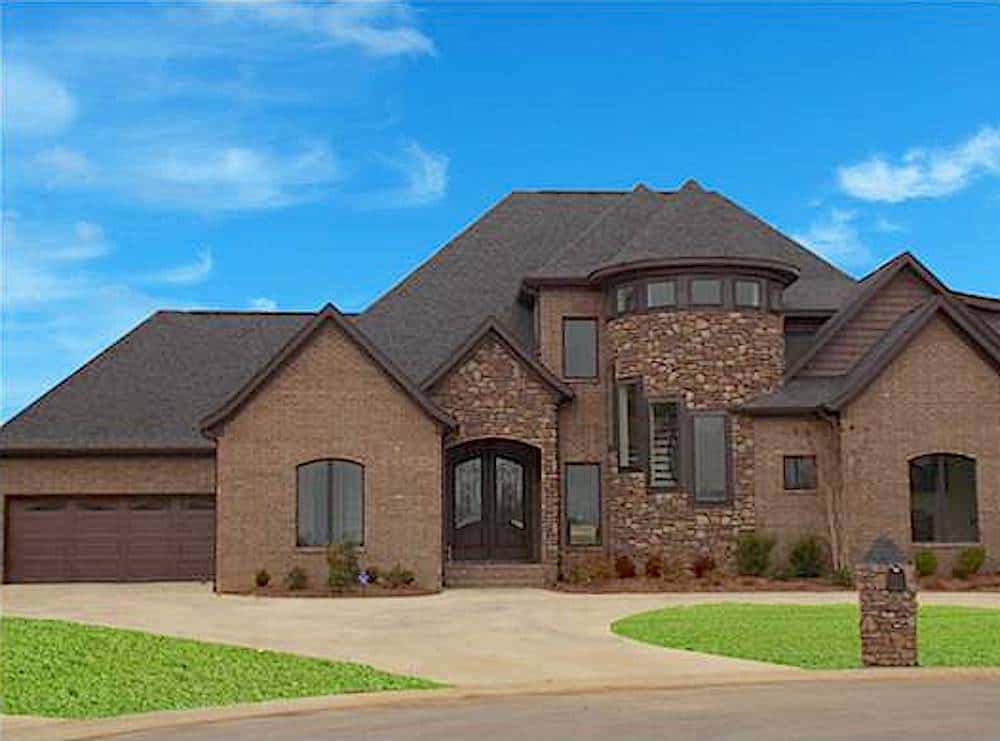 European House (#153-2025) at The Plan Collection.