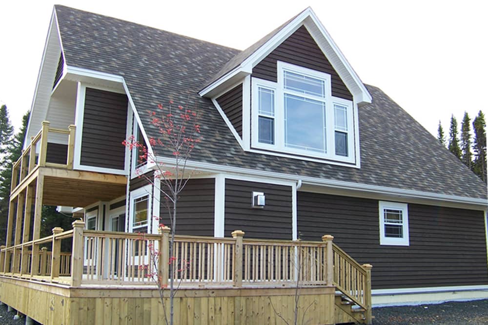 Front elevation of Contemporary home (ThePlanCollection: House Plan #160-1032)