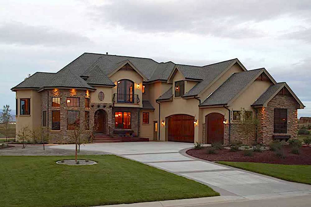 French Country home (ThePlanCollection: House Plan #161-1022)