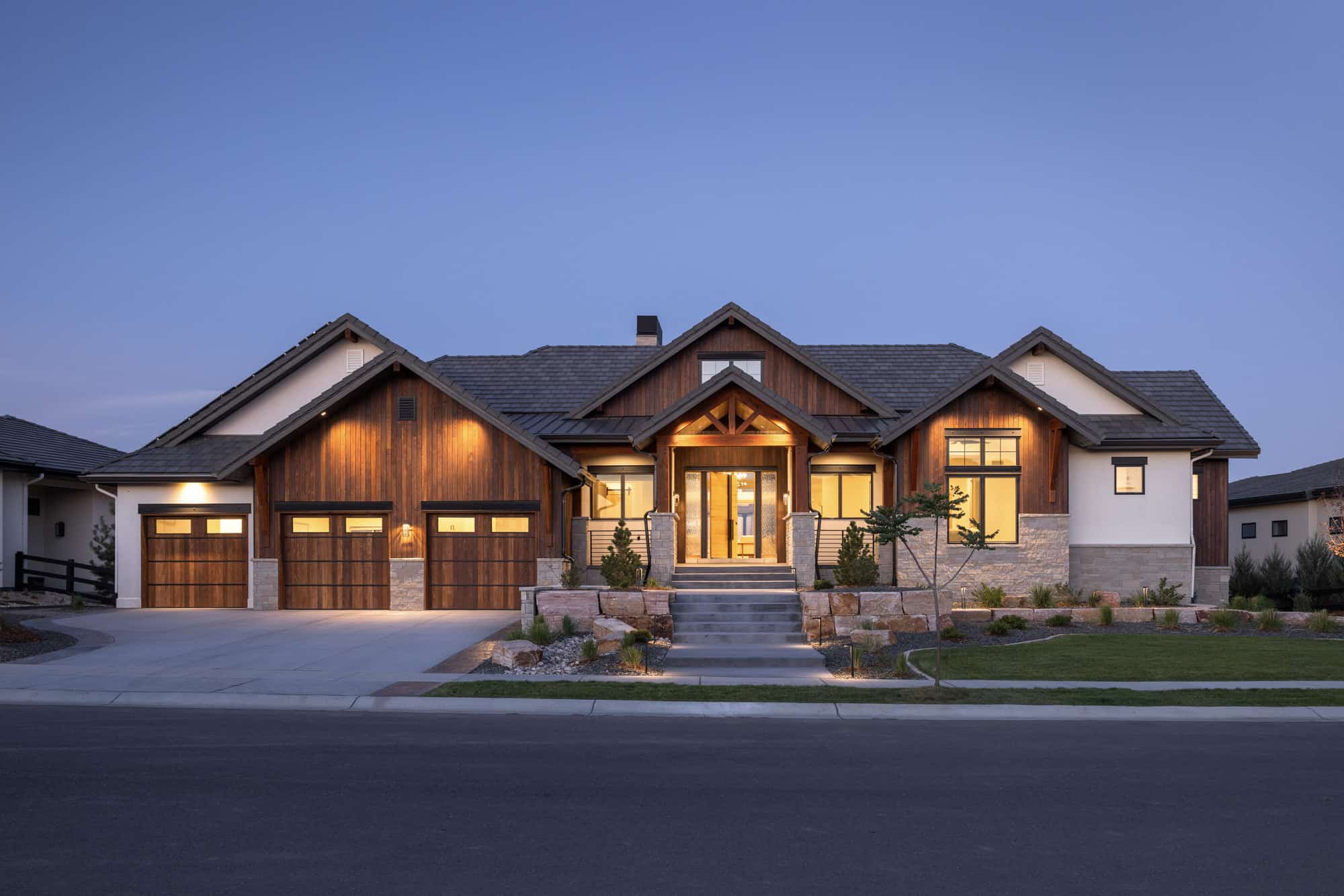 Front elevation of Ranch home (ThePlanCollection: House Plan #161-1248)