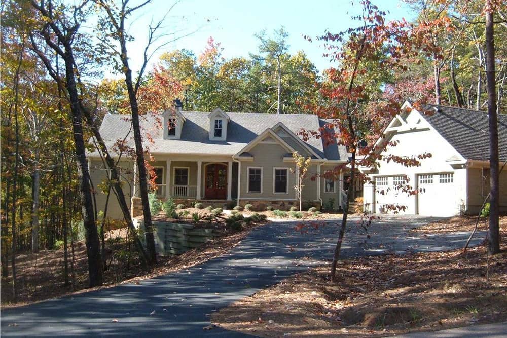 Color photograph of Country home plan (ThePlanCollection: House Plan #163-1003)