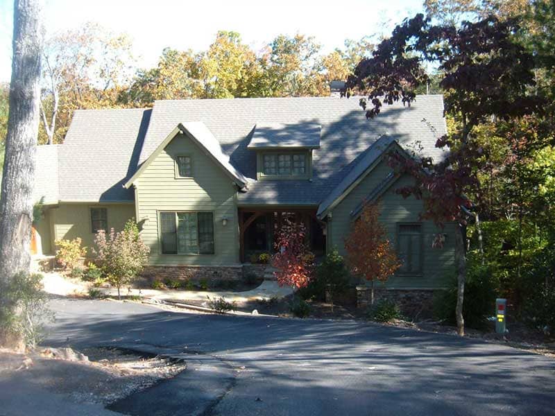 Color photogrpah of Craftsman home plan (ThePlanCollection: House Plan #163-1024)