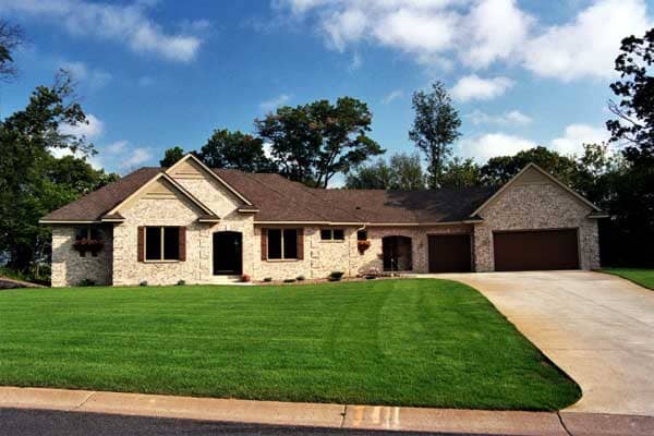 Luxury Home Plans CLS-4003 Front elevation.