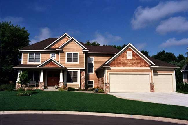 Color photo of Country Houseplans CLS-2725.