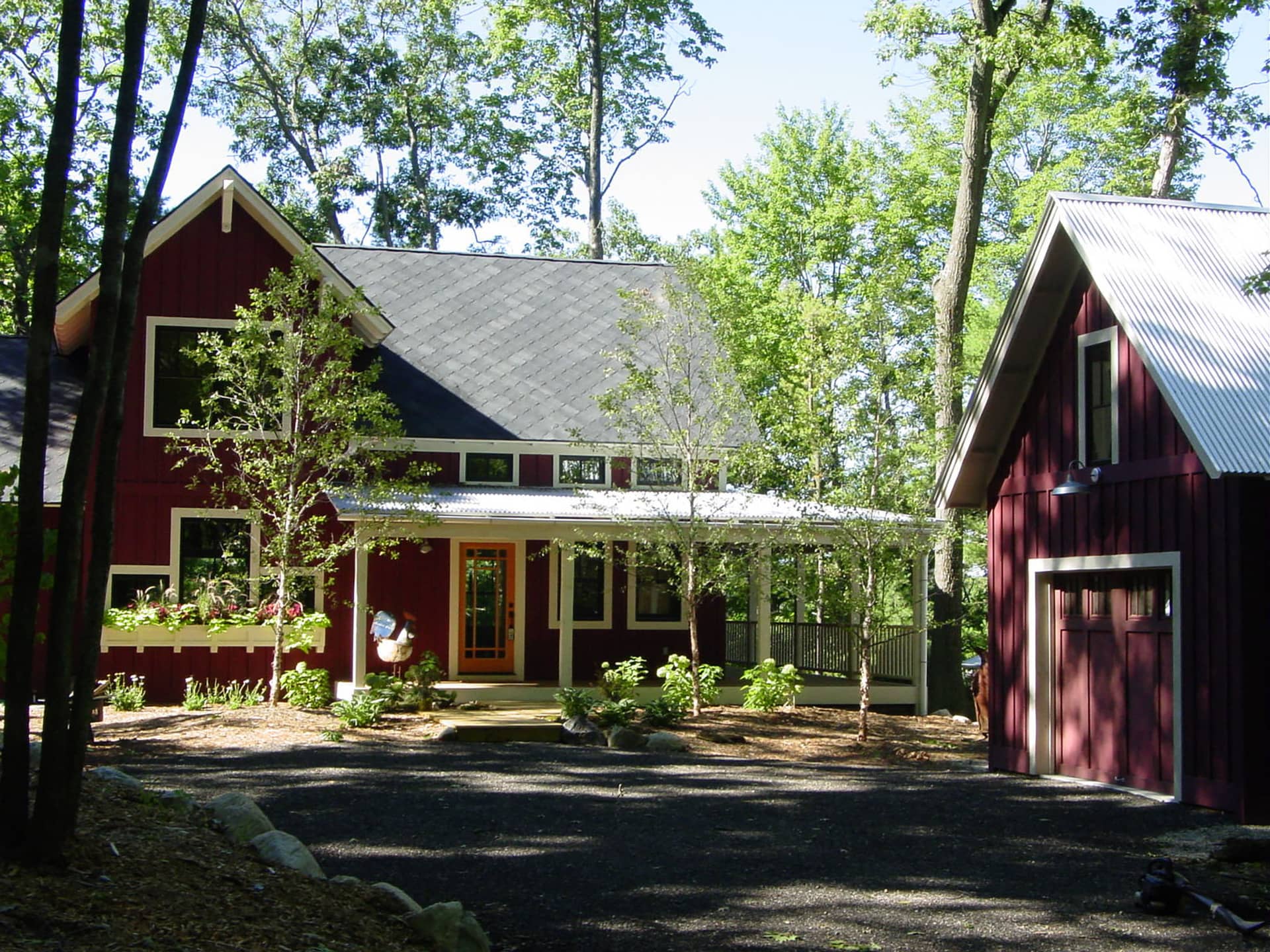 Front elevation of Cottage home (ThePlanCollection: House Plan #168-1044)