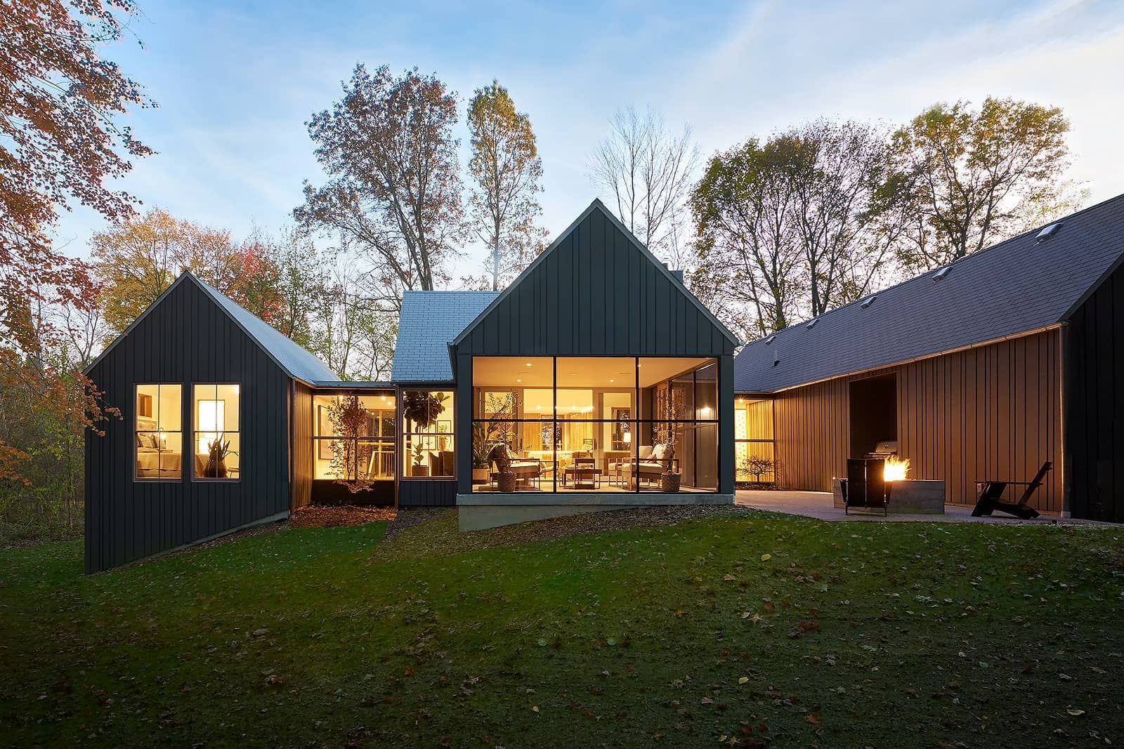 Front elevation of Modern home (ThePlanCollection: House Plan #168-1148)