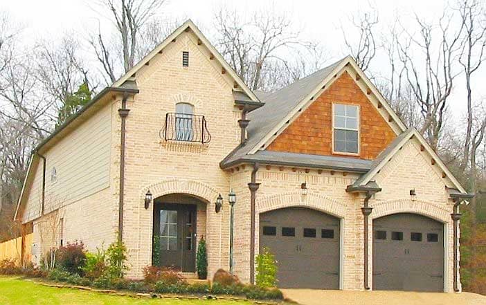 Front view of Country home (ThePlanCollection: House Plan #170-1534)