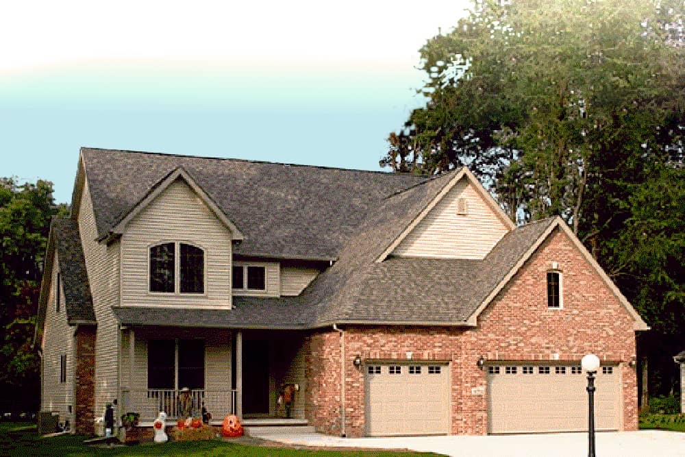 Color photograph of Country home plan (ThePlanCollection: House Plan #178-1334)