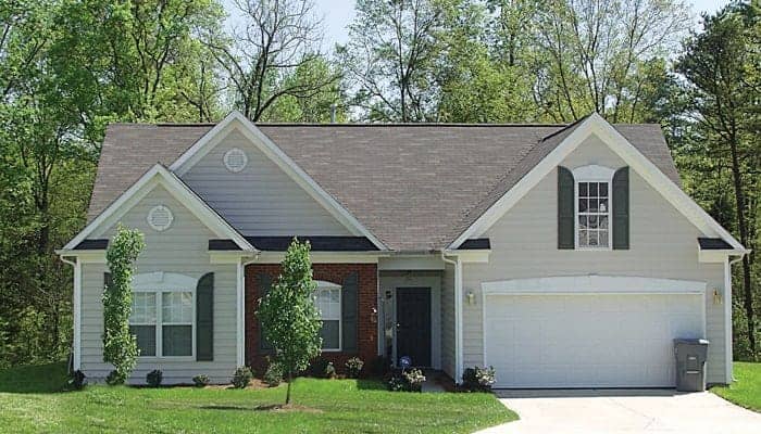 Front elevation of Traditional home (ThePlanCollection: House Plan #180-1003)