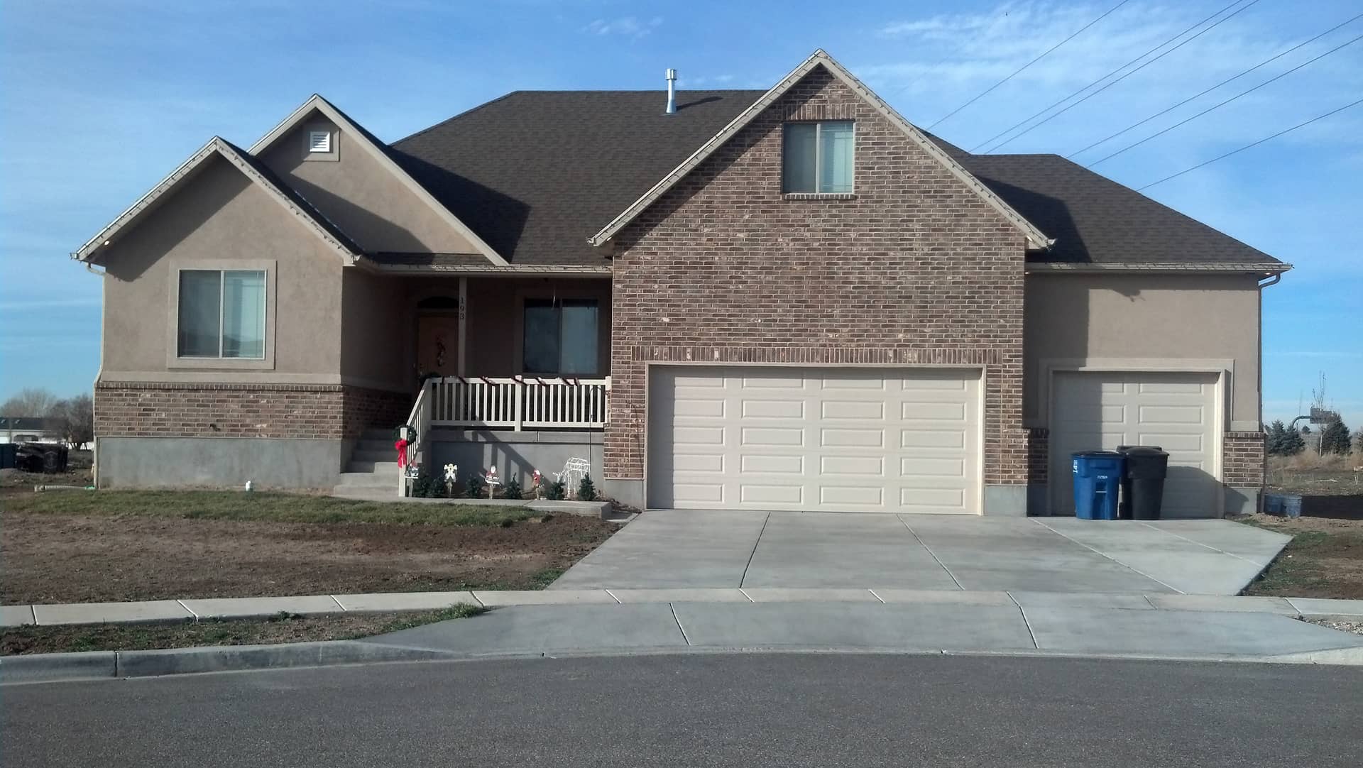 The Plan Collection: Front Elevation of Traditional House # 187-1045