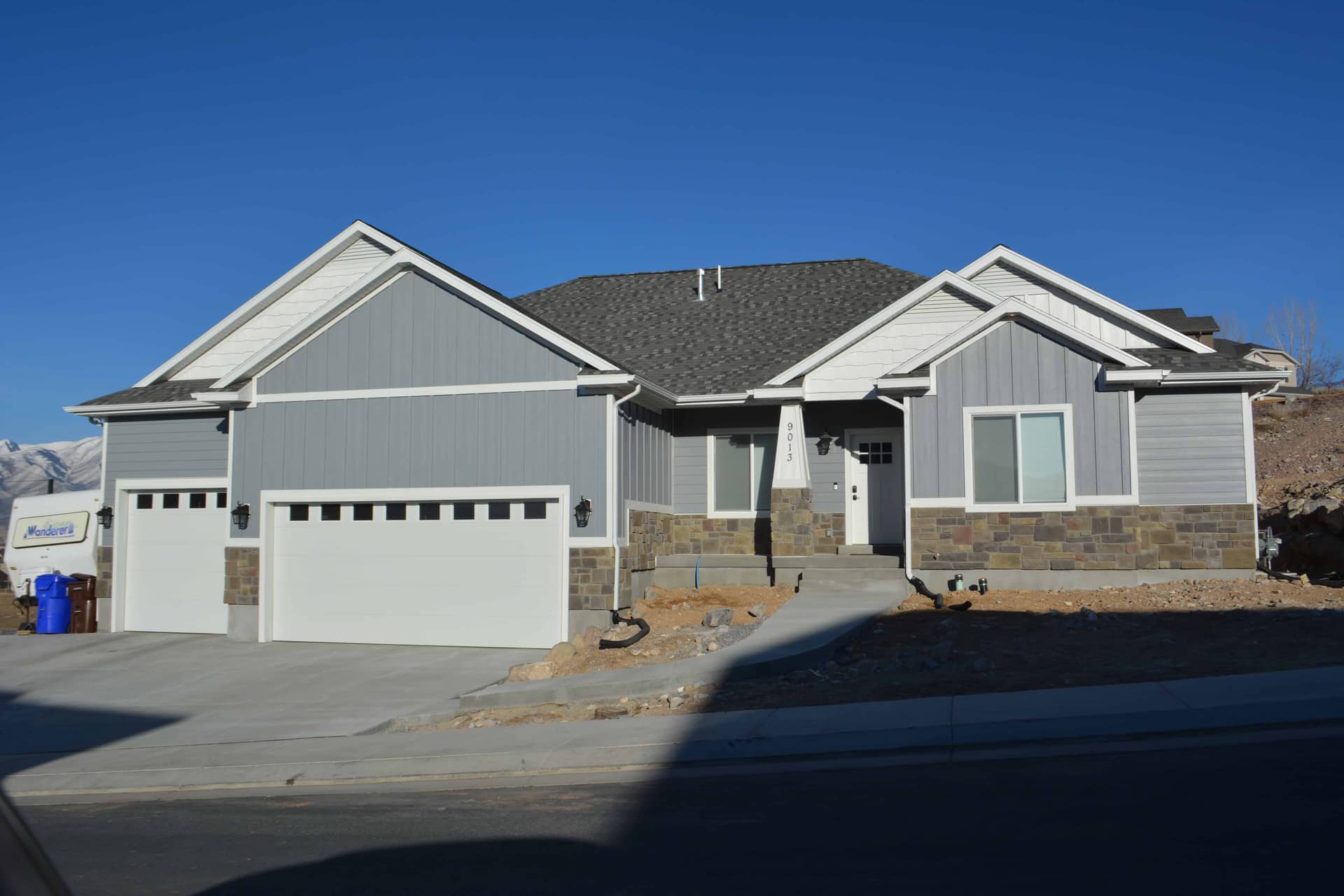 Craftsman Ranch home (ThePlanCollection: Plan #187-1144)