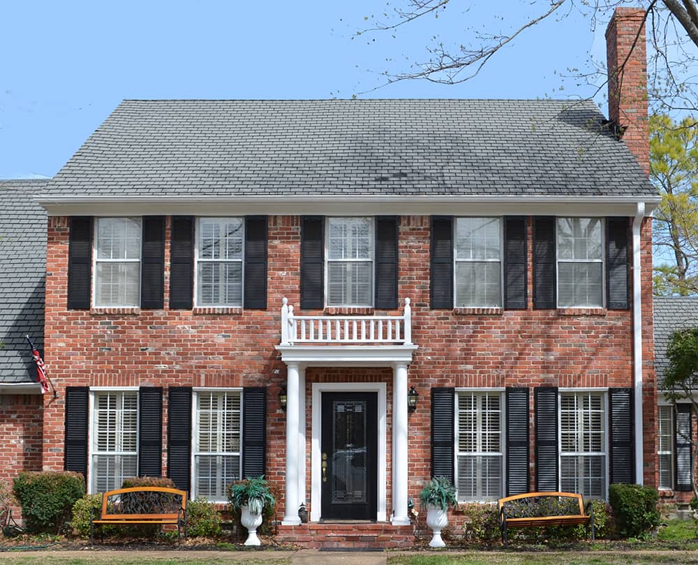 Color photograph of Georgian home plan (ThePlanCollection: House Plan #195-1119)